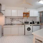Апартаменты Comfy 3 Bdr Flat With Pool & Balcony By Lovelystay Портиман