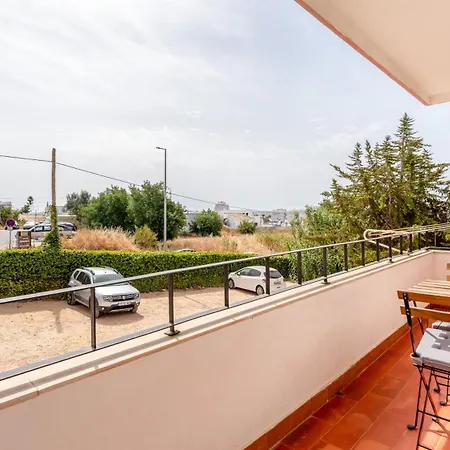 Comfy 3 Bdr Flat With Pool & Balcony By Lovelystay Apartmán *